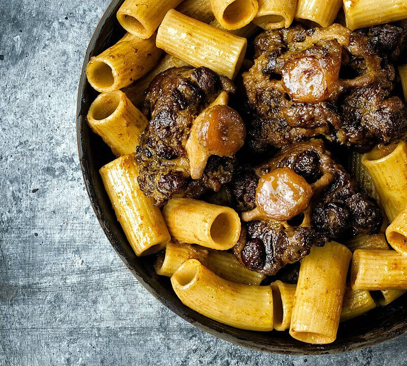 Pasta de Cola de Buey: Un exquisito plato para los amantes de la carne